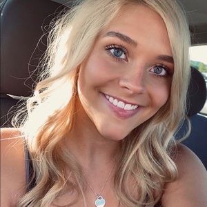 Meet your Posher, Bri